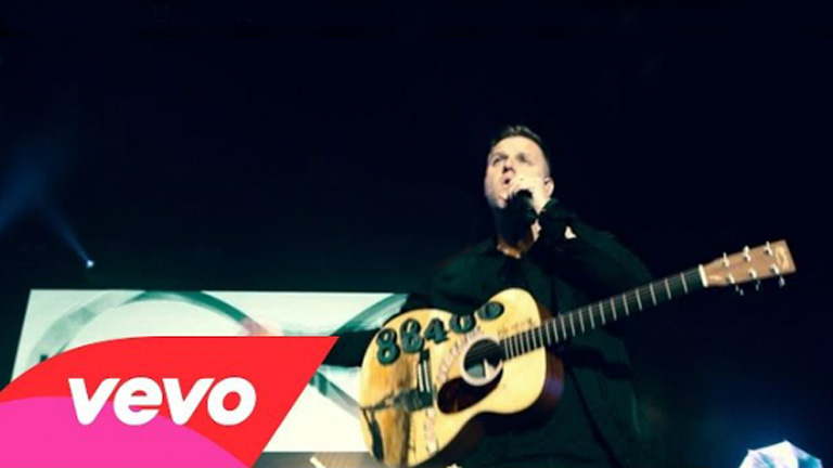 Matthew West – “Live Forever” (LIVE)